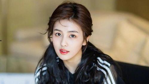 蔡徐坤白鹿娱乐爆料视频,揭秘娱乐圈幕后真相